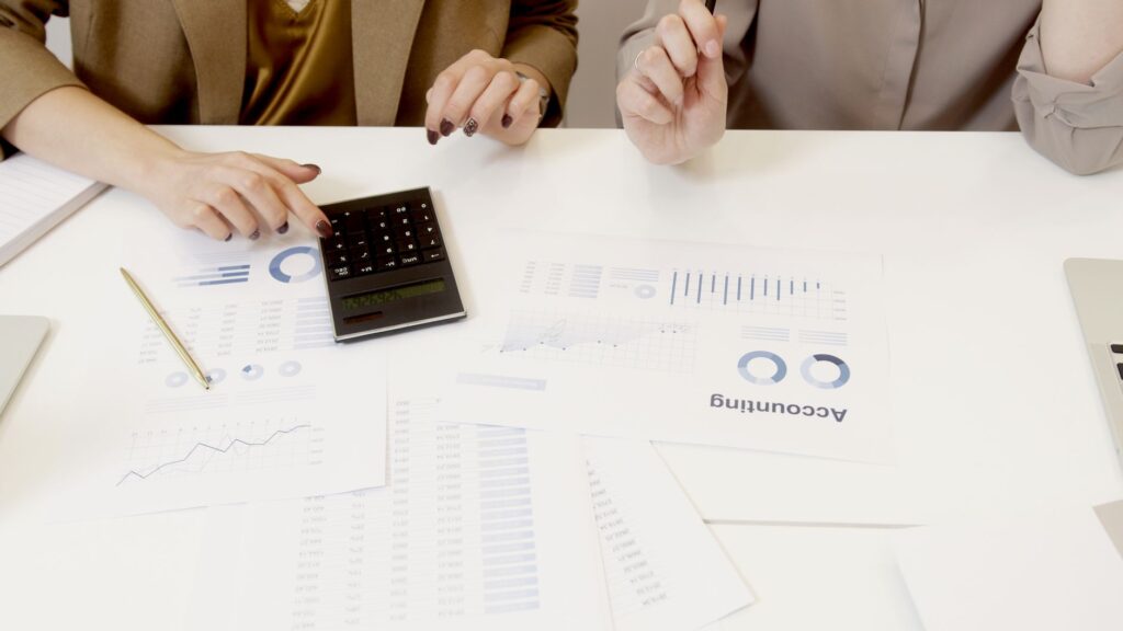 How Accounting Firms Strengthen Transparency With Investors